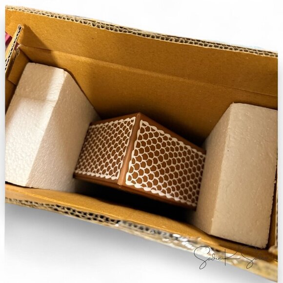 Pottery Barn Christmas Classic Holiday Gingerbread House Votives - Set of 5 - Picture 8 of 8